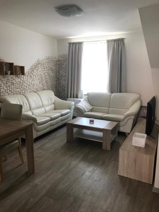 Apartment Pod Vezi *